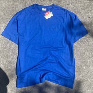 Levi's Deadstock Tee / New w/ Tags / Y2K / Size Large